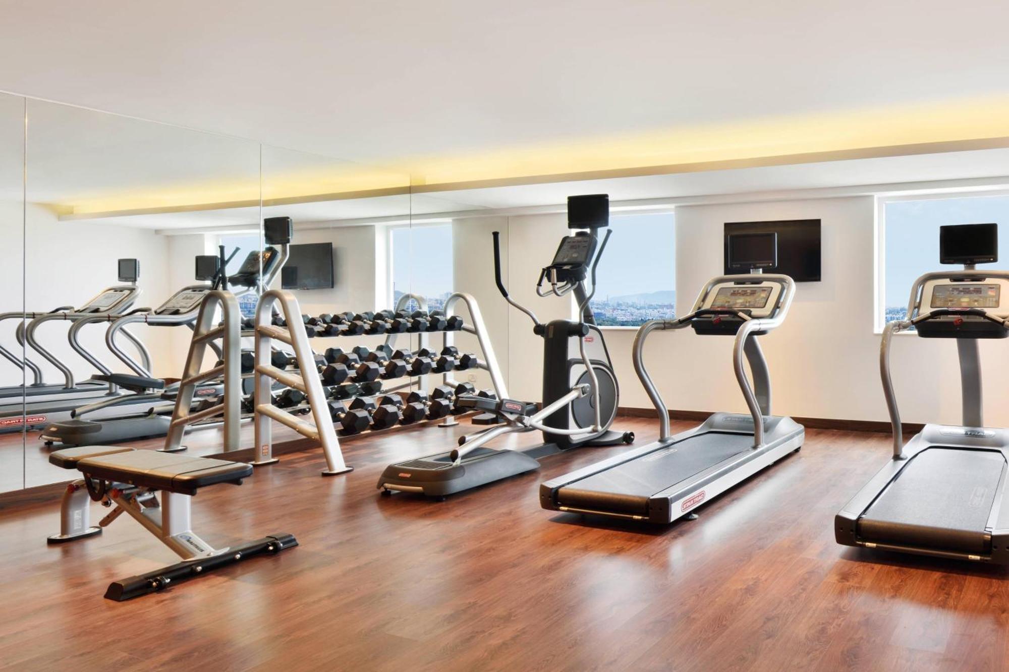 Hotel Fairfield By Marriott Chennai Omr Esterno foto