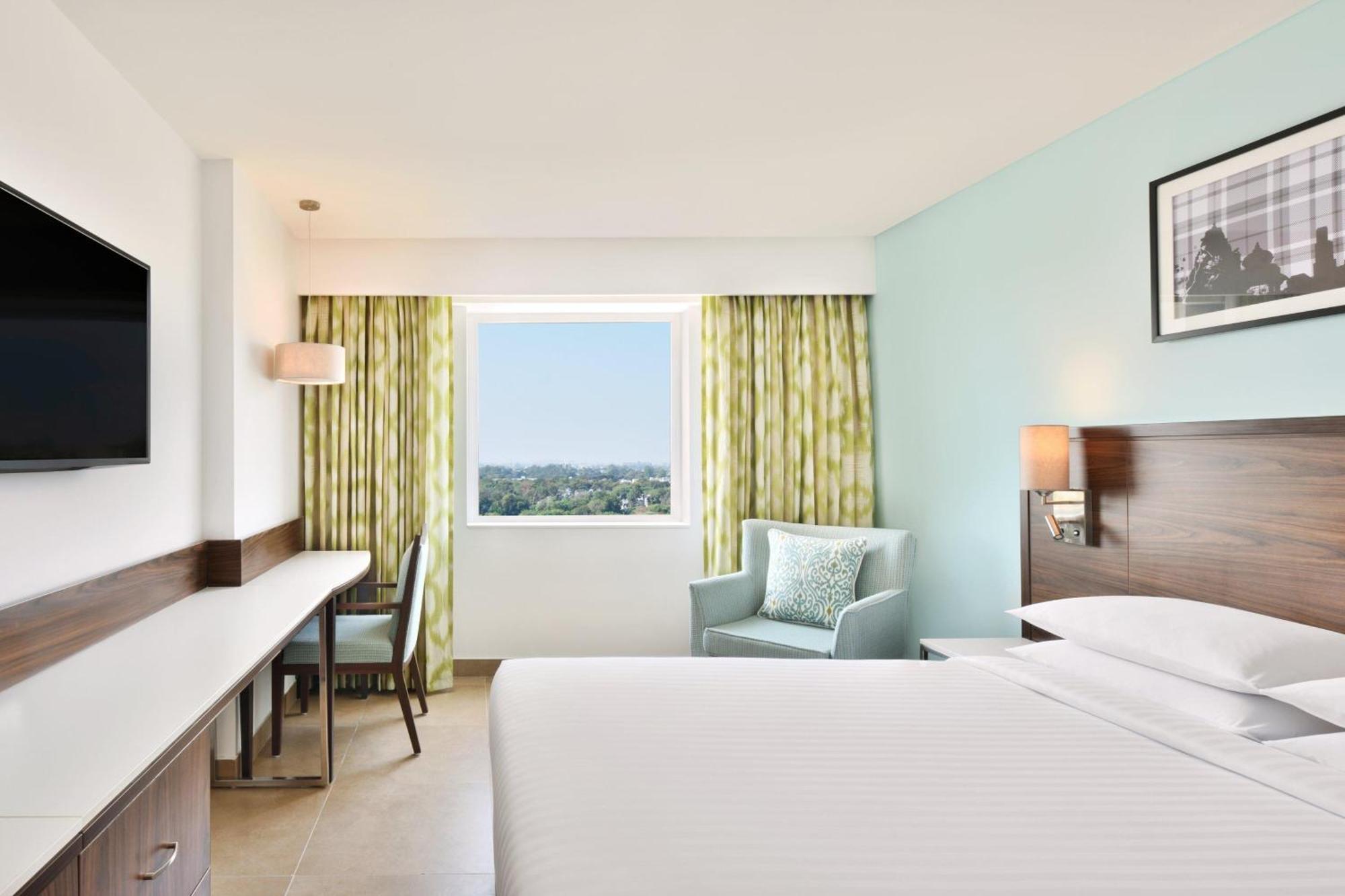 Hotel Fairfield By Marriott Chennai Omr Esterno foto