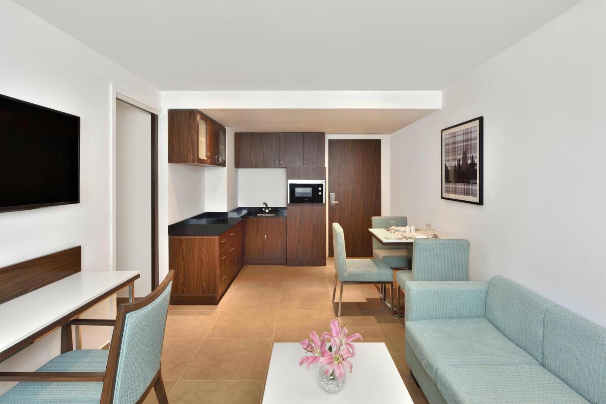 Hotel Fairfield By Marriott Chennai Omr Esterno foto